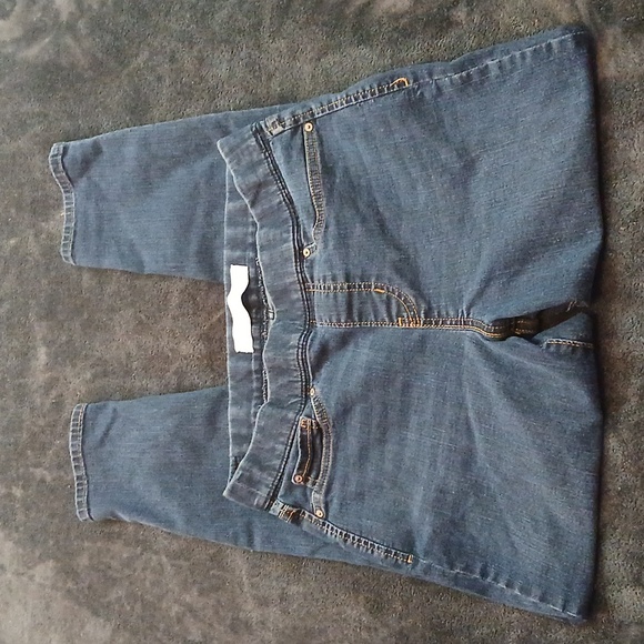 Signature Levi Strauss gold jeans - Picture 4 of 8